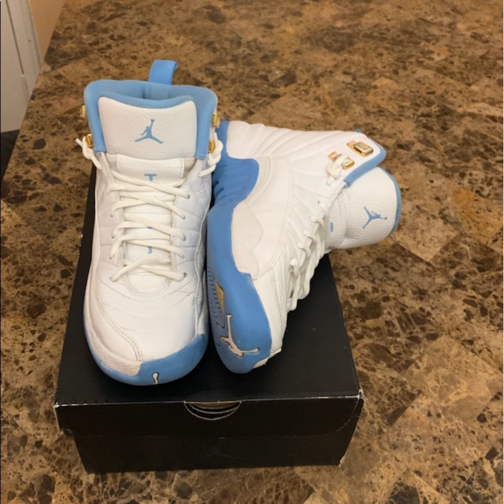 JORDAN 12 Melo’s Size 7